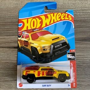 Hot Wheels Surf Duty Pick Up Truck Hotwheels HW Rescue Vehicle Yellow Pickup